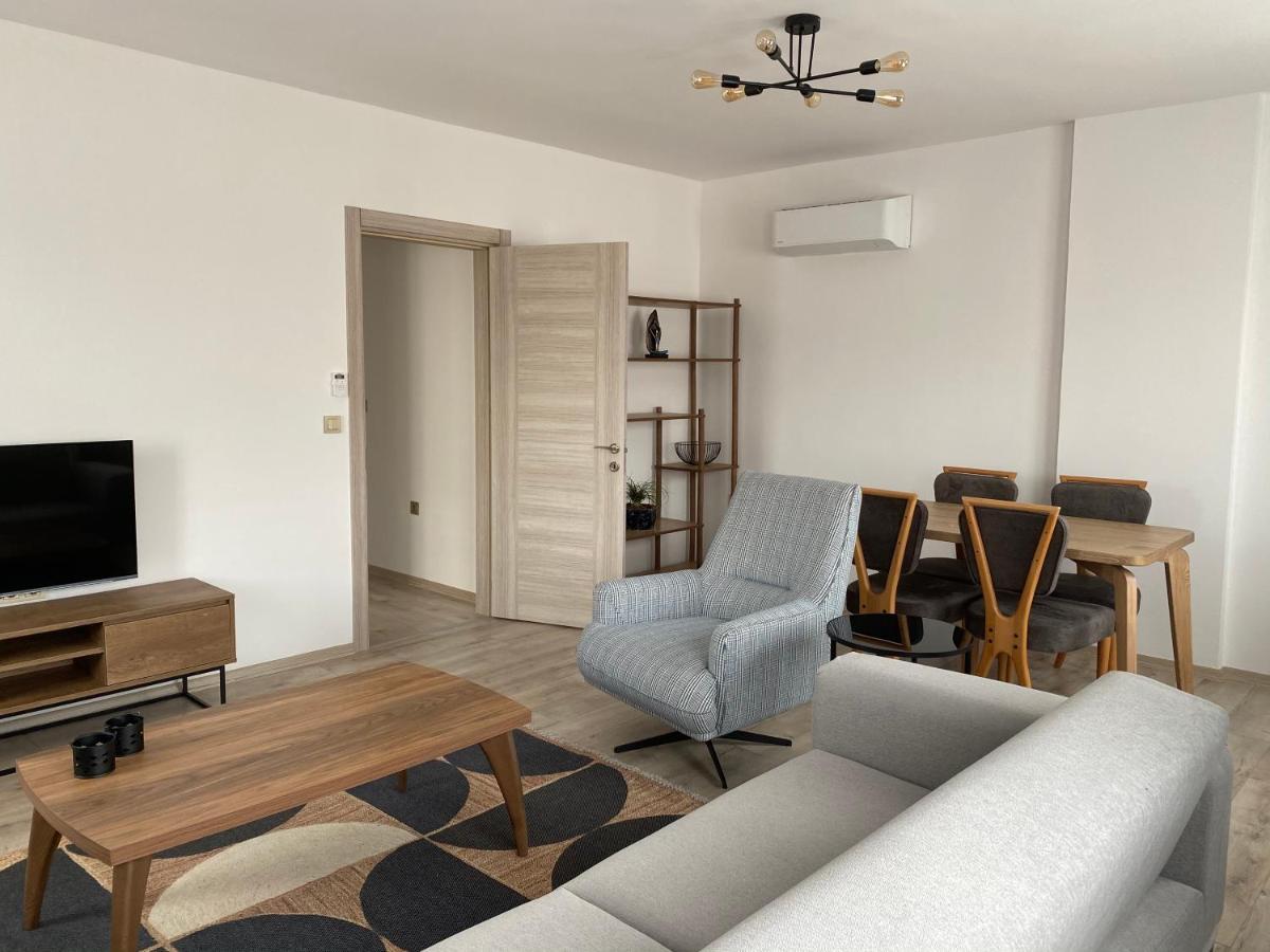 Suites Apartment *