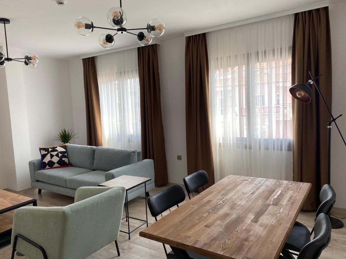 Suites Apartment *
